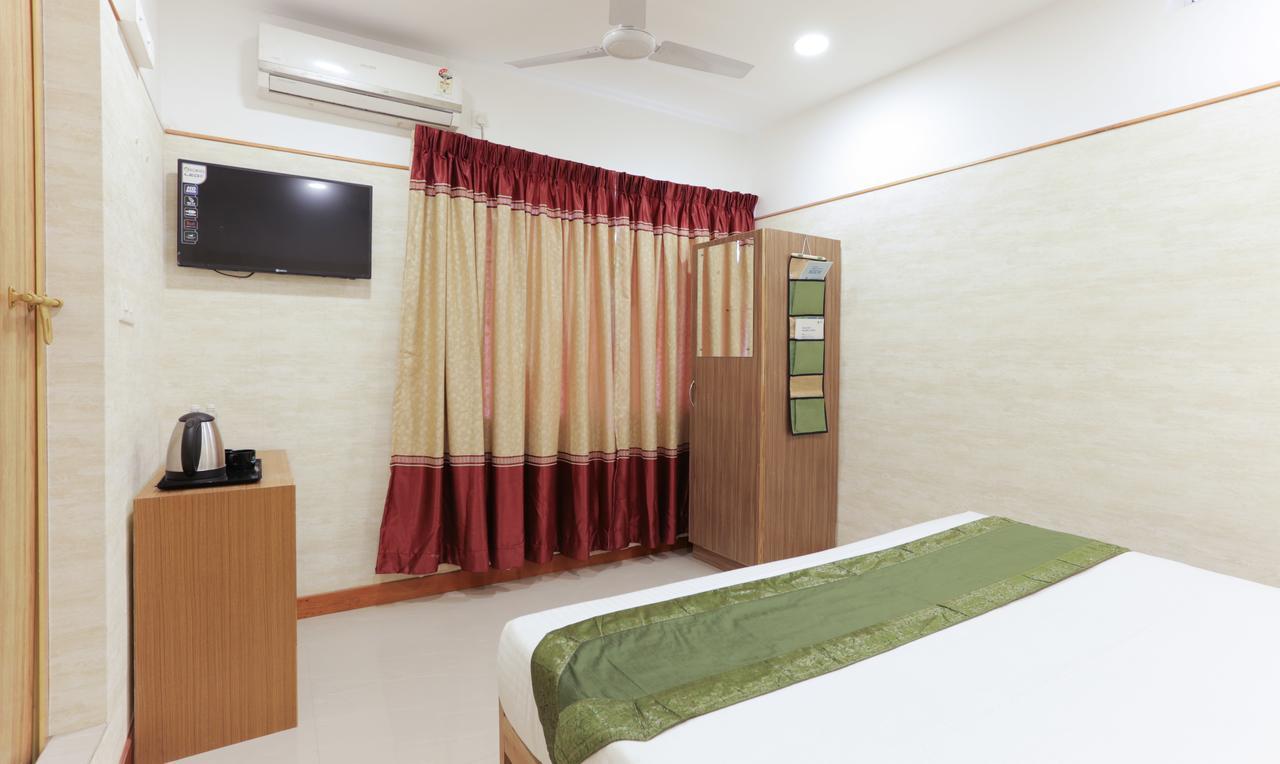 Heaven Gardens Hotel Kochi Екстериор снимка