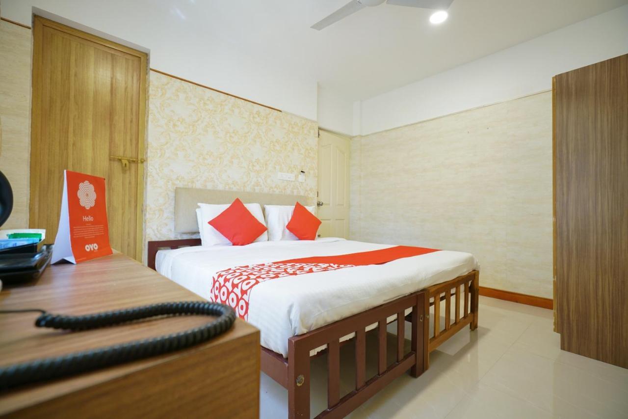 Heaven Gardens Hotel Kochi Екстериор снимка